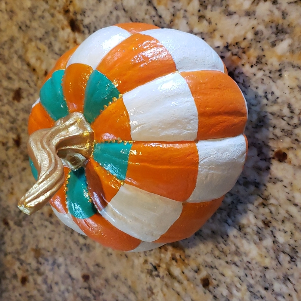 Checkered pumpkin